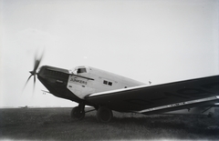 Hungary, Mátyásföld Airport, Budapest XVI., Junkers Ju 52 típusú repülőgép prototípusának bemutatója. Leltári jelzet: 2838, 1935, Magyar Műszaki és Közlekedési Múzeum / Archívum / Negatívtár / özv Szintai Józsefné gyűjteménye, airplane, Junkers-brand, Budapest, prototype, Fortepan #132732