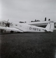 Hungary, Mátyásföld Airport, Budapest XVI., Junkers Ju 52 típusú repülőgép prototípusának bemutatója. Leltári jelzet: 2845, 1935, Magyar Műszaki és Közlekedési Múzeum / Archívum / Negatívtár / özv Szintai Józsefné gyűjteménye, airplane, Junkers-brand, Budapest, prototype, Fortepan #132739