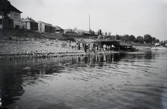 Magyarország, Budapest III., Árpád fejedelem útja 50., Asboth hajóépítő telep, az AT 50/2 légcsavaros hajó vízre bocsátása 1947. szeptember 21-én. Leltári jelzet: 973, 1947, Magyar Műszaki és Közlekedési Múzeum / Történeti Fényképek Gyűjteménye / Asboth Oszkár gyűjteménye, Budapest, hajóépítés, Fortepan #132840