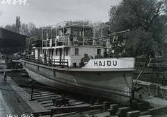 Magyarország, Óbuda, Budapest III., az Óbudai Hajógyár úszódokkja, az MFTR számára épült Hajdu (épült: 1942.) motoros vontatóhajó. Leltári jelzet: 21611, 1942, Magyar Műszaki és Közlekedési Múzeum / Történeti Fényképek Gyűjteménye / Óbudai Hajógyár gyűjteménye, Budapest, úszódokk, Fortepan #133077