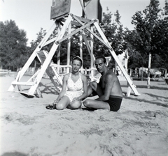 Magyarország,Balaton, Siófok, Strand., 1940, Barna Imre, strand, fürdőruha, fürdőnadrág, Fortepan #133407