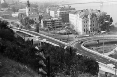 Magyarország, Gellérthegy, Budapest I., kilátás a Döbrentei tér, az Alexandriai Szent Katalin-templom felé. Jobbra a háttérben a Széchenyi Lánchíd., 1965, Chuckyeager tumblr, Budapest, Fortepan #133947