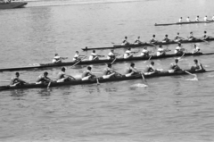 Magyarország, Budapest V., Augusztus 20-i ünnepség, viziparádé a Parlament előtti Duna szakaszon., 1963, Chuckyeager tumblr, evezés, Budapest, Fortepan #133992