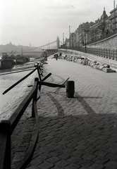 Magyarország, Budapest V., a pesti alsó rakpart a Szabadság (Ferenc József) hídtól az Erzsébet híd felé nézve., 1939, Fortepan/Album018, kockakő, Budapest, Fortepan #134599