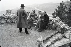 Hungary, Budapest II., Látóhegyi út, kilátás Törökvész és Nyék felé, háttérben a Nagybányai út., 1935, Lőrinczi Ákos, Budapest, spreading, akimbo, Fortepan #134933