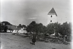 Slovakia, Vrbovce, a község főtere, jobbra a Szent Erzsébet-templom., 1920, Lőrinczi Ákos, Fortepan #135053