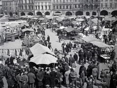 Csehország, Nový Jičín, Masarykovo náměstí (ekkor Hlavní náměstí)., 1932, Lőrinczi Ákos, Csehszlovákia, piac, Fortepan #135080