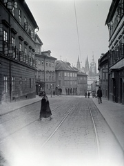 Csehország, Prága, Loretánská ulice, háttérben a Szent Vitus-székesegyház., 1928, Lőrinczi Ákos, Csehszlovákia, Fortepan #135130