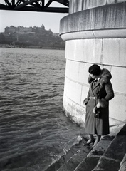 Hungary, Budapest V., alsó rakpart az Erzsébet híd pesti hídfőjénél, F. Kurz Auguszta építészmérnök, belsőépítész., 1935, Lőrinczi Ákos, Budapest, Fortepan #135235