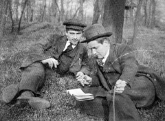 1922, Fortepan, free time, woods, hat, smoking, book, reading, comfortable, men, double portrait, Fortepan #13550