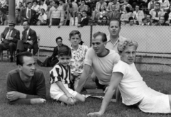 Mexikó, Mexikóváros, Azul Stadion. Mezben Henni, Csanádi és Gyulai. A felvétel a Ferencváros mexikói túráján 1947 nyarán készült., 1947, Szabó József, közönség, csoportkép, Fortepan #135595