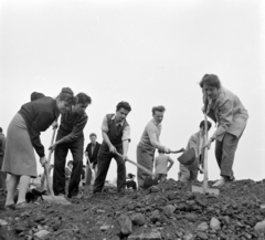 1962, Sütő András örökösei, Új Élet szerkesztőség, shovel, Fortepan #135855