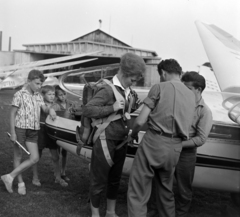 Romania,Transylvania, Târgu Mureș, sportrepülőtér (később a Maros megyei "Elie Carafoli" Repülőklub kezelésébe került)., 1962, Sütő András örökösei, Új Élet szerkesztőség, Fortepan #135872