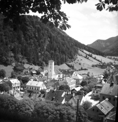 Ausztria, Gaming, a város látképe, középen a Szent Fülöp és Jakab-templom (Pfarrkirche Hll. Philipp und Jakob)., 1928, Fortepan/Album020, Fortepan #136019