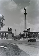 Magyarország, Budapest XIV., Millenniumi emlékmű a későbbi Hősök terén., 1930, Révay Péter, emlékmű, lovas szobor, Budapest, Árpád-ábrázolás, Gábriel arkangyal-ábrázolás, Fortepan #136216