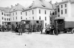 Magyarország, Budapest XI., Budaörsi út, a Károly Király (később Petőfi) laktanya udvara., 1940, Baráth Endre, Budapest, Fortepan #13627