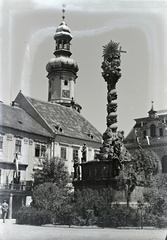 Magyarország, Sopron, Fő (Ferenc József) tér, Szentháromság-szobor, háttérben a Tűztorony., 1934, Révay Péter, szentháromság szobor, Fortepan #136321