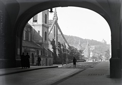 Magyarország, Budapest V., Piarista köz az Erzsébet híd felé nézve., 1936, Révay Péter, híd, folyó, Duna, Budapest, függőhíd, Duna-híd, Kherndl Antal-terv, Czekelius Aurél-terv, Fortepan #136372