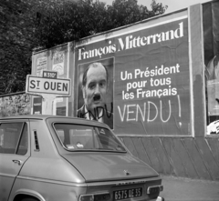 France, 1974, Vészi Ágnes, billboard, automobile, number plate, Simca-brand, presidency, electioneering, François Mitterrand-portrayal, Fortepan #136826