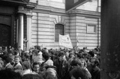 Hungary, Budapest V., Petőfi tér az ortodox székesegyház előtt. A március 15-i megemlékezés és békés tüntetés résztvevői vonulnak a Szabadság tér felé., 1989, Vészi Ágnes, strike, Budapest, regime change, Fortepan #136975