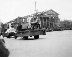 Magyarország, Budapest XIV., Hősök tere, Műcsarnok., 1951, Nagy József, múzeum, Budapest, Schickedanz Albert-terv, neoklasszicizmus, pódiumautó, Fortepan #13720