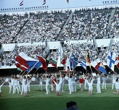 Finland, Helsinki, Olimpiai Stadion, a VIII. VIT (Világifjúsági Találkozó) megnyitóünnepsége., 1962, Szalay Zoltán, colorful, flag, stadium, Fortepan #137437