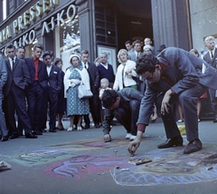 Finland, Helsinki, a felvétel a Mannerheimintie 18.számú ház előtt, a VIII. VIT (Világifjúsági Találkozó) idején készült., 1962, Szalay Zoltán, colorful, chalk, Fortepan #137488