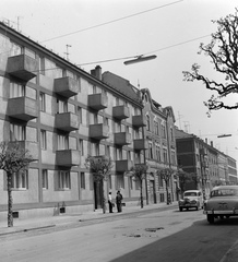 Hungary, Szombathely, Széll Kálmán (Savaria) utca 39-41., 1965, Szalay Zoltán, tram stop, M21 Wolga, Fortepan #137566