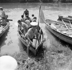 Magyarország, Budapest III., Óbudai-sziget, táborozó vízi úttörők., 1964, Szalay Zoltán, úttörő, evezés, Budapest, Fortepan #138161