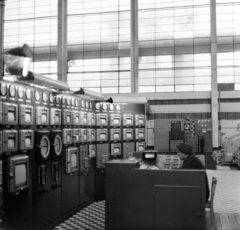 Hungary, Tiszaújváros, (Tiszaszederkény), Tiszai Vegyi Kombinát., 1965, Szalay Zoltán, control room, Fortepan #138333