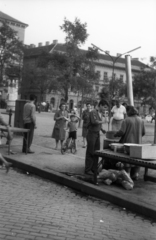 Magyarország, Budapest VII., Klauzál tér., 1964, Szalay Zoltán, kukorica, Budapest, Fortepan #138637