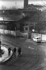 Hungary, Budapest XIII., Párkány utca 42., Rézhengerművek (korábban Chaudoir Gusztáv és Társa, majd Magyar Rézhengerművek Rt.), a Róbert Károly körút felől nézve., 1973, Szalay Zoltán, Budapest, Fortepan #139111