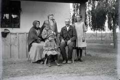 1935, Szekrényesy Réka, family, folk costume, Fortepan #139528