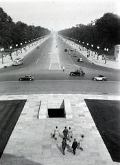 Németország, Berlin, Tiergarten, kilátás a Győzelmi oszlop (Siegessäule)-ból, szemben a Strasse des 17. Juni (Ost West Achse)., 1939, Mezey Ferenc, sugárút, kerékpársáv, Fortepan #139662