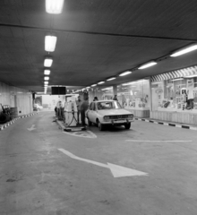 Hungary, Budapest V., Szervita (Martinelli) tér, parkolóház., 1976, UVATERV, Budapest, gas station, Fortepan #139869