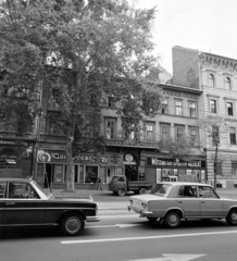 Magyarország, Budapest VI., Bajcsy-Zsilinszky út 53., 1976, UVATERV, Budapest, Mercedes W108, Fortepan #139933