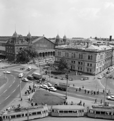 Magyarország, Budapest VI., Nyugati (Marx) tér, szemben a Nyugati pályaudvar és a Teréz (Lenin) körút, jobbra a Jókai utca., 1976, UVATERV, Budapest, Fortepan #139956