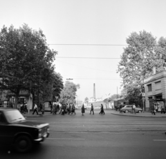 Magyarország, Budapest VI., Teréz (Lenin) körút, szemben az Eiffel tér (ekkor névtelen), a Nyugati pályaudvar indulási oldalánál., 1976, UVATERV, Budapest, Fortepan #140017