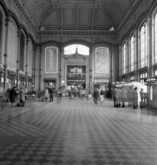 Magyarország, Budapest VI., Nyugati pályaudvar, pénztárcsarnok., 1976, UVATERV, Budapest, Fortepan #140024