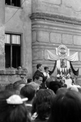 Magyarország, Budapest XIV., Egressy út 69., Horváth Imre (később Herman Ottó) Általános Iskola. Ünnepség az iskola 50 éves jubileuma alkalmából. A falon az iskola névadójának, Horváth Imre egykori külügyminiszternek a fényképe., 1959, Németh Tamás, Budapest, Fortepan #140097