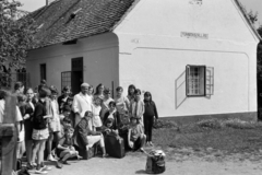 Magyarország, Gánt, Kőhányáspuszta, Fő utca 1., turistaszállás., 1967, Németh Tamás, Fortepan #140104