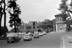 Italy, Rome, Piazza di Porta Capena a Via dei Cerchi telé nézve, a háttérben a Palatinus dombon Septimius Severus palotájának romjai., 1969, Németh Tamás, Fortepan #140196