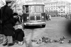 Russia, Moscow, Forradalom tér (plosagy Revoljucii), háttérben a Hotel Metropol., 1959, Németh Tamás, Soviet Union, bus, ZIL-brand, dove, Fortepan #140239