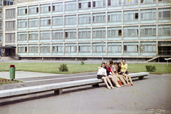 Magyarország, Szombathely, Március 15. tér, háttérben a Szakorvosi Rendelőintézet., 1968, Németh Tamás, színes, Fortepan #140276