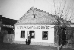 Magyarország, Dombóvár, Cserépkályha- és edénybolt., 1936, Erky-Nagy Tibor, Fortepan #14034