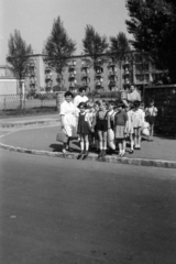 Magyarország, Budapest XIV., Bolgárkertész (Martos Flóra) utca, balra a névtelen átjáró túlsó végénél szemben a Bánki Donát utca 20-24b., 1961, Németh Tamás, Budapest, Fortepan #140383