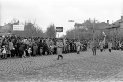 Magyarország, Jászberény, Lehel vezér tér, május 1-i felvonulás., 1960, Morvay Kinga, május 1, Fortepan #140444