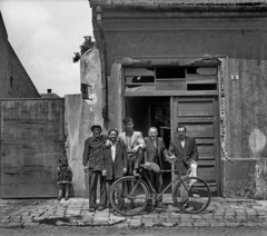 Hungary, Jászberény, Táncsics Mihály utca., 1959, Morvay Kinga, bicycle, Best of, Fortepan #140537