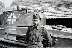 1942, Miklós Lajos, soldier, insignia, General Military Vehicle Emblem, "Bocskai" side cap, tank crew member, officer, Fortepan #140984