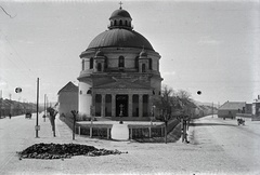 Hungary, Esztergom, Rudnay Sándor tér, szemben a Szent Anna-templom, balra a Kiss János altábornagy utca, jobbra a Táti út., 1942, Miklós Lajos, Fortepan #141032